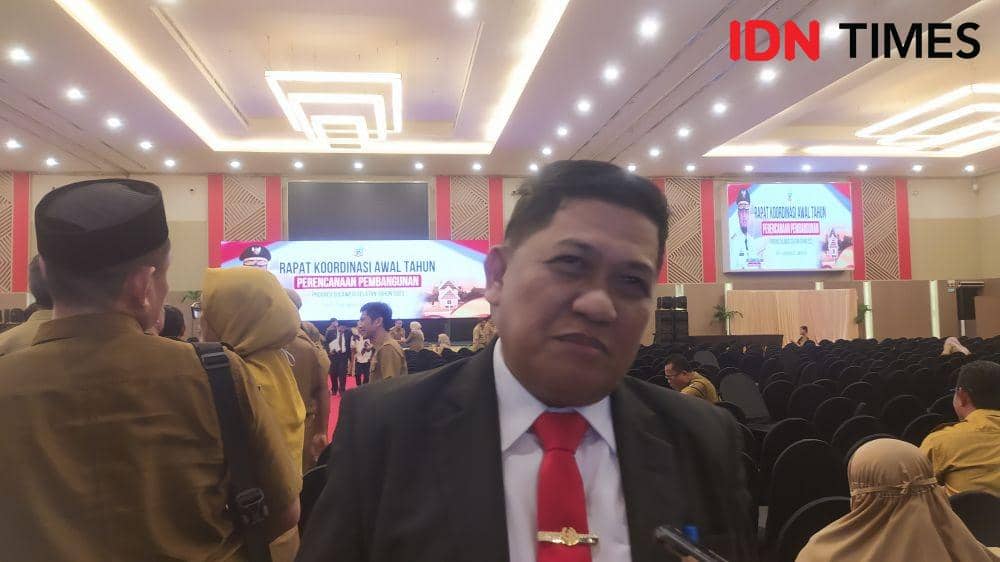 Kepala BPBD Sulsel Amson Padolo. IDN Times/Asrhawi Muin