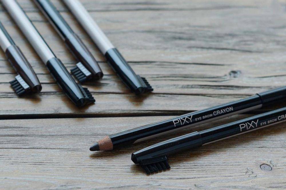 PIXY Eyebrow Crayon (instagram.com/pixycosmetics)