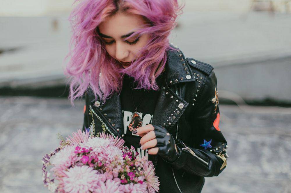 ilustrasi rambut berwarna (pexels.com/Anastasiya Lobanovskaya)
