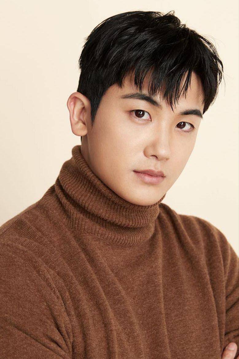 Park Hyung Sik (instagram.com/pandstudio_official)