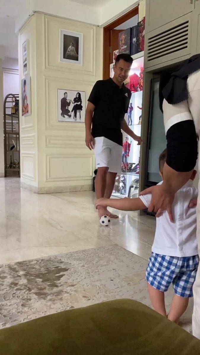 Rayyanza berlatih sepak bola (instagram.com/raffinagita1717)