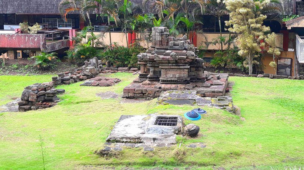 Candi Songgoriti (dok. pribadi/Fatma Roisatin Nadhiroh)