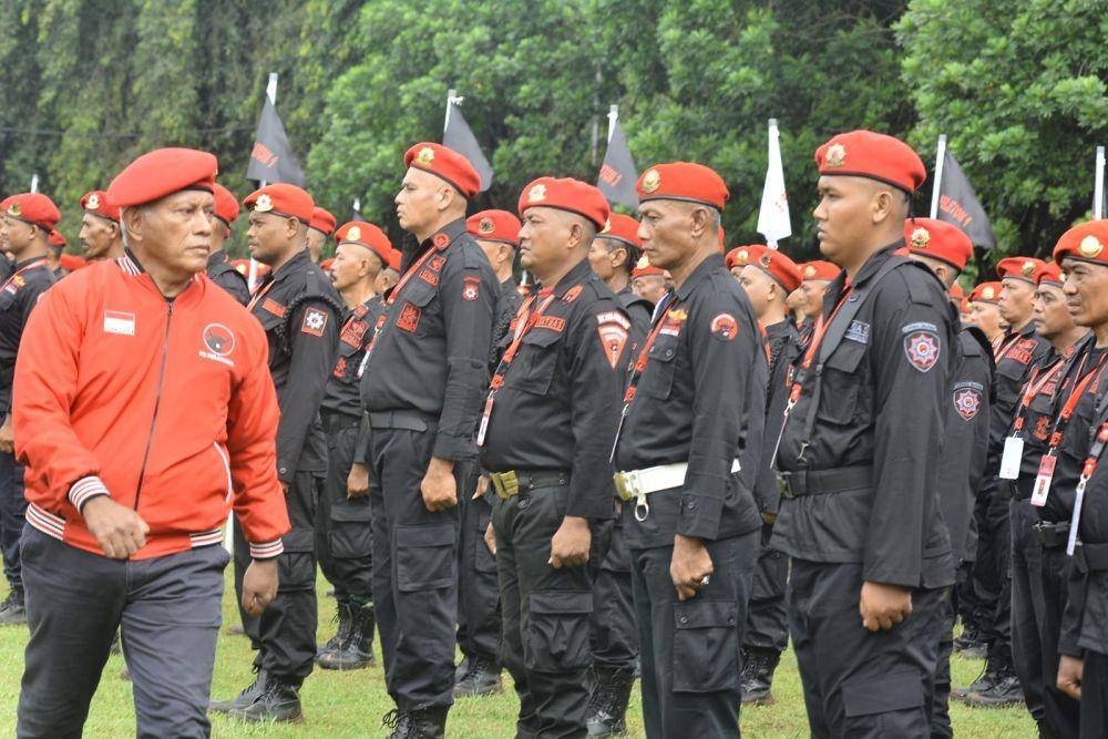 Organisasi sayap PDIP, Satgas Cakra Buana menggelar apel di Bumi Perkemahan Cibubur (dok. PDIP)