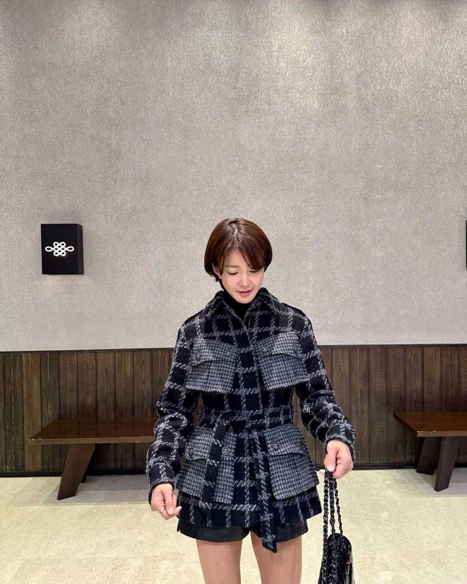 Lee Si Young (instagram.com/leesiyoung38)