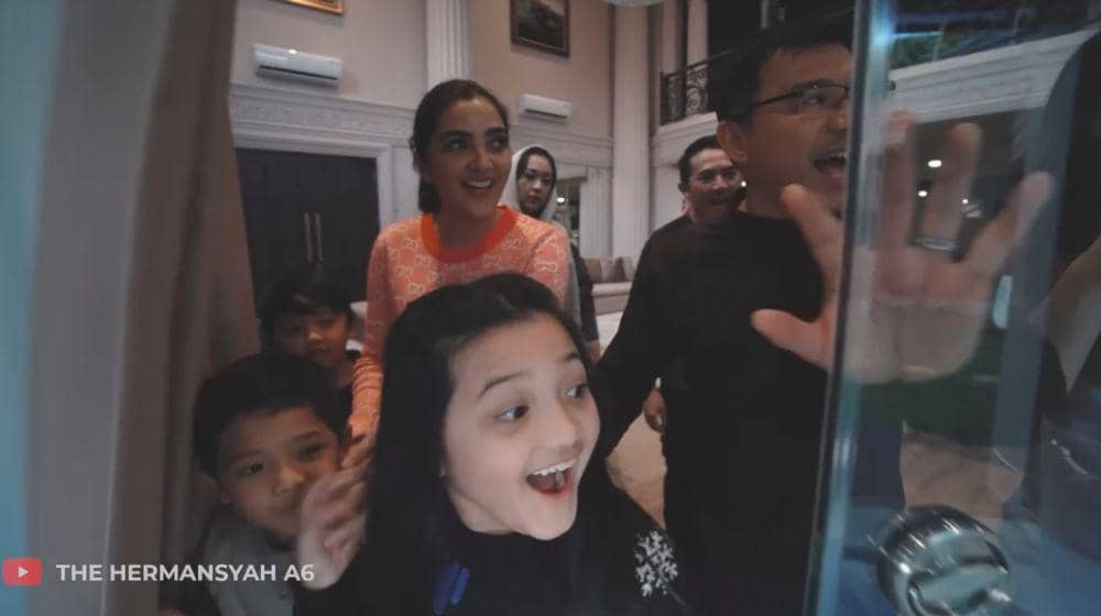 ulang tahun Arsy (YouTube.com/The Hermansyah A6)