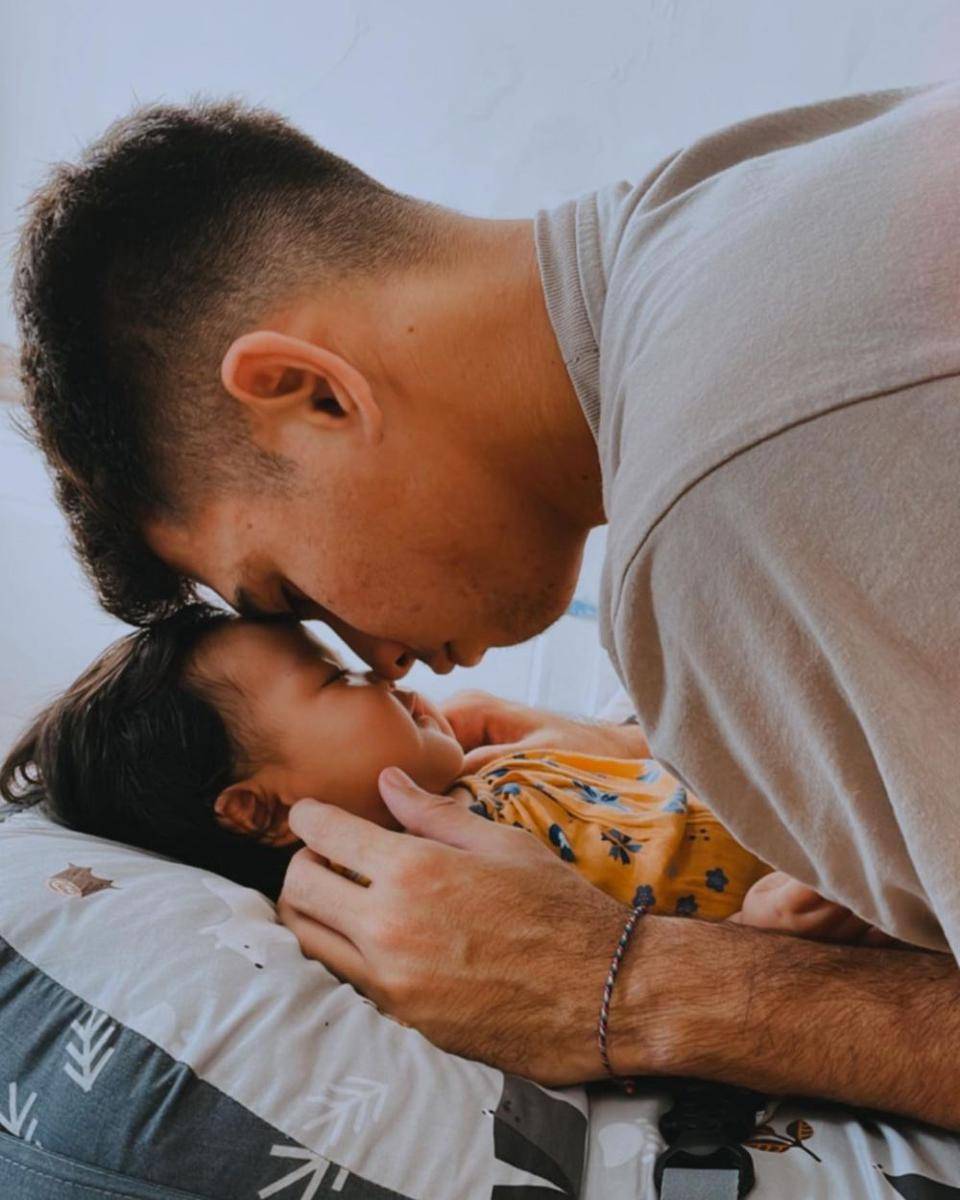 potret Nadeo Argawinata momong anak (instagram.com/nadeowinataa/)
