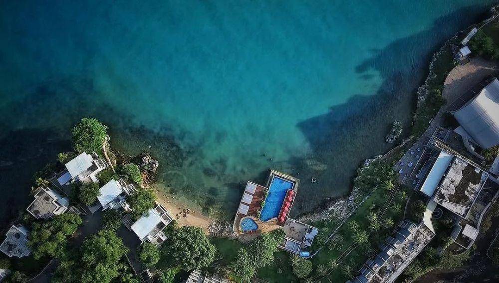 Tanjung Kodok Beach Resort (instagram.com/tanjungkodokbeachresort)
