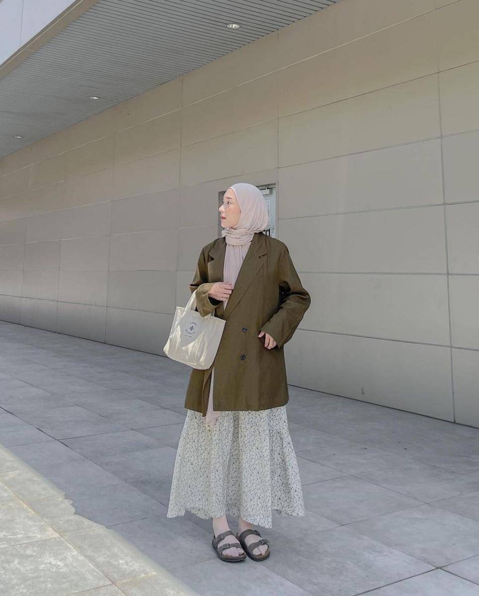 OOTD dengan blazer ala Denisa Rani (instagram.com/denisarani)