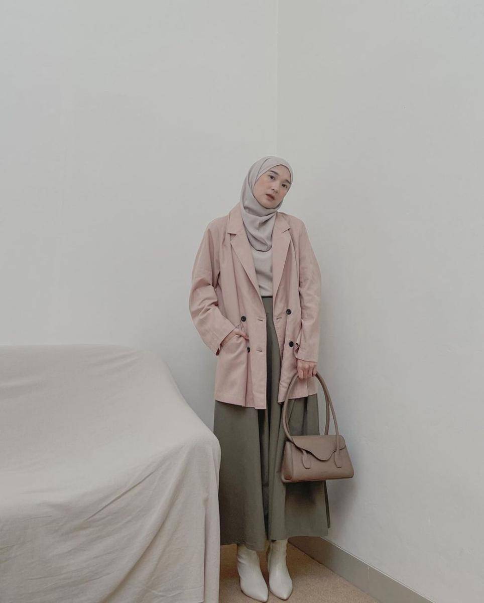 OOTD dengan blazer ala Denisa Rani (instagram.com/denisarani)
