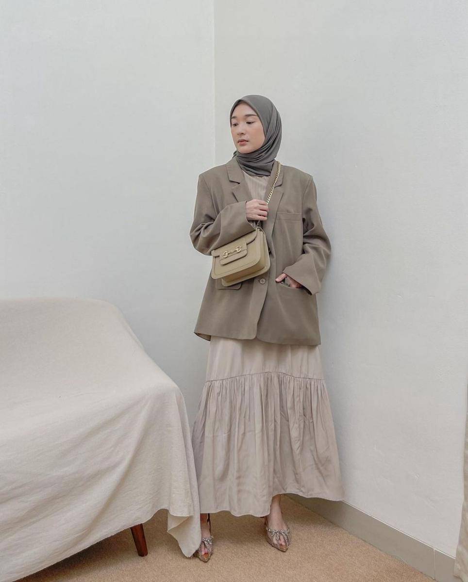 OOTD dengan blazer ala Denisa Rani (instagram.com/denisarani)