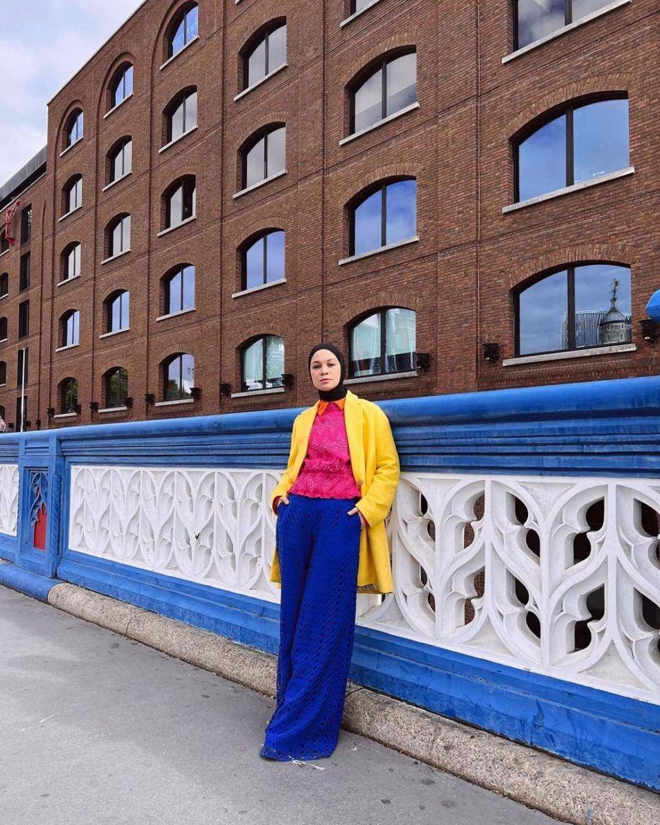 OOTD hijab colorful ala Tantri Namirah (instagram.com/tantrinamirah)