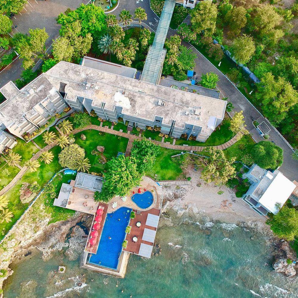 Tanjung Kodok Beach Resort (instagram.com/tanjungkodokbeachresort)