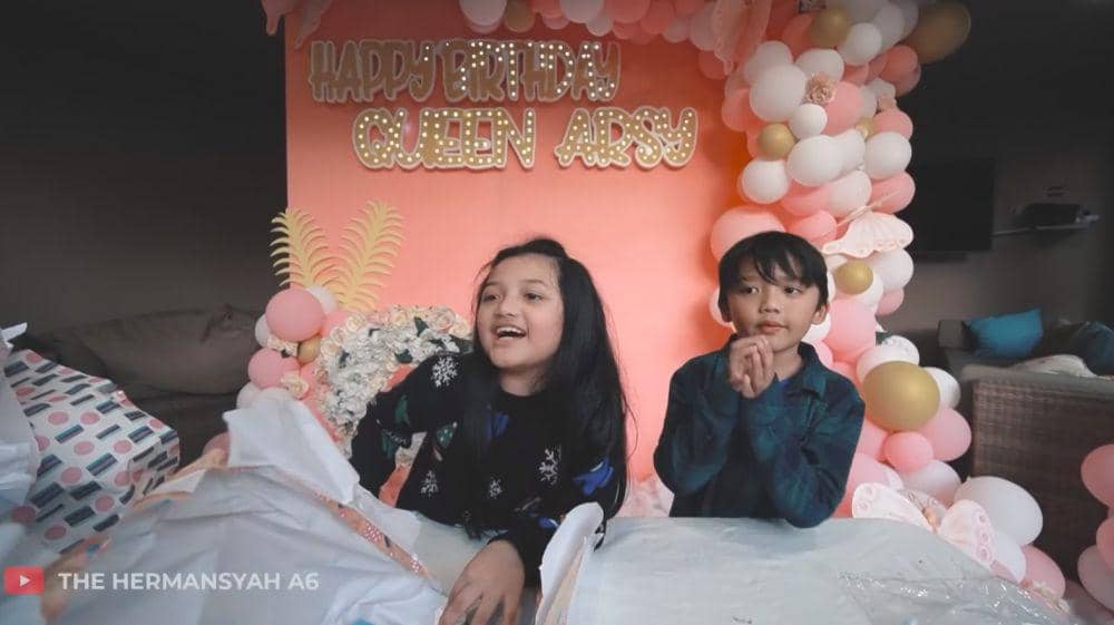 ulang tahun Arsy (YouTube.com/The Hermansyah A6)
