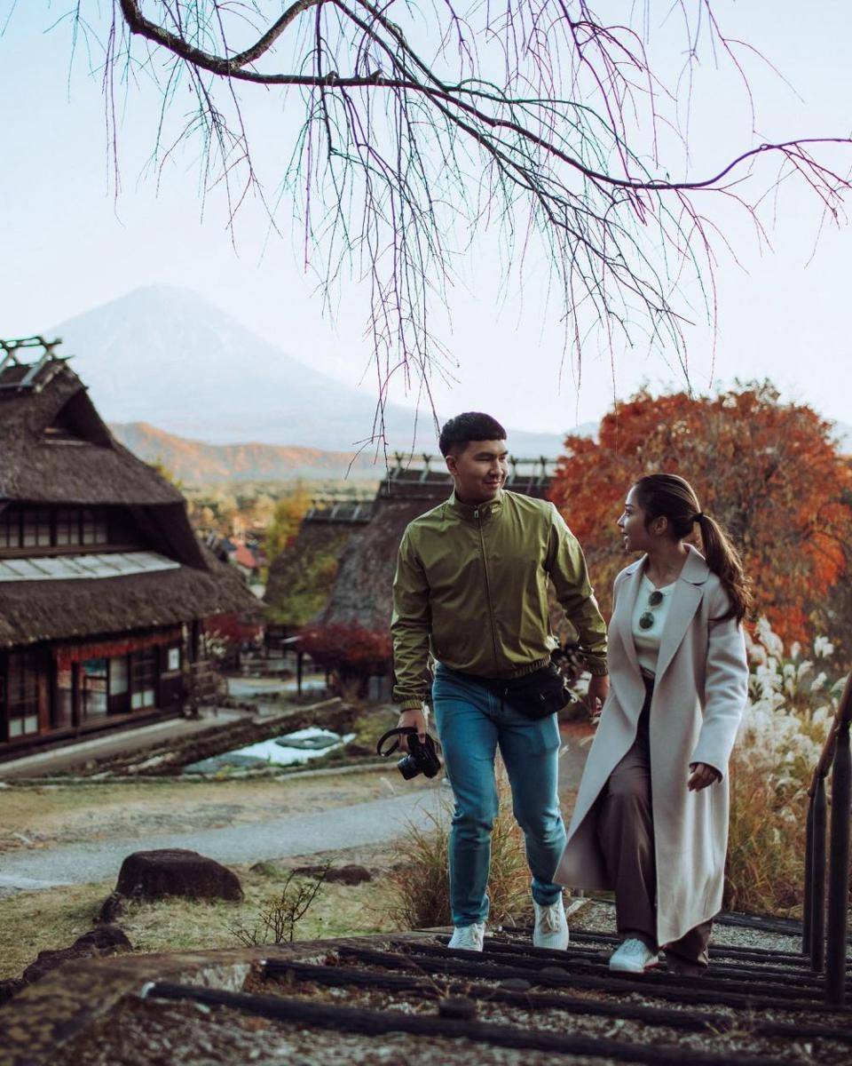 OOTD liburan artis bareng pasangan (instagram.com/nikitawillyofficial94)