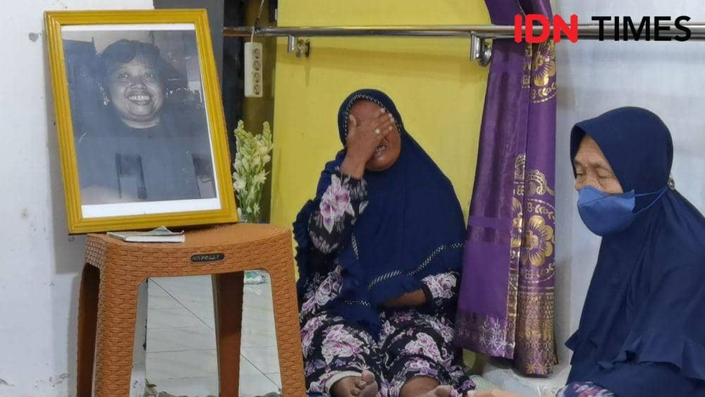Sipon, Istri Wiji Thukul Meninggal Dunia, Jokowi Kirim Karangan Bunga
