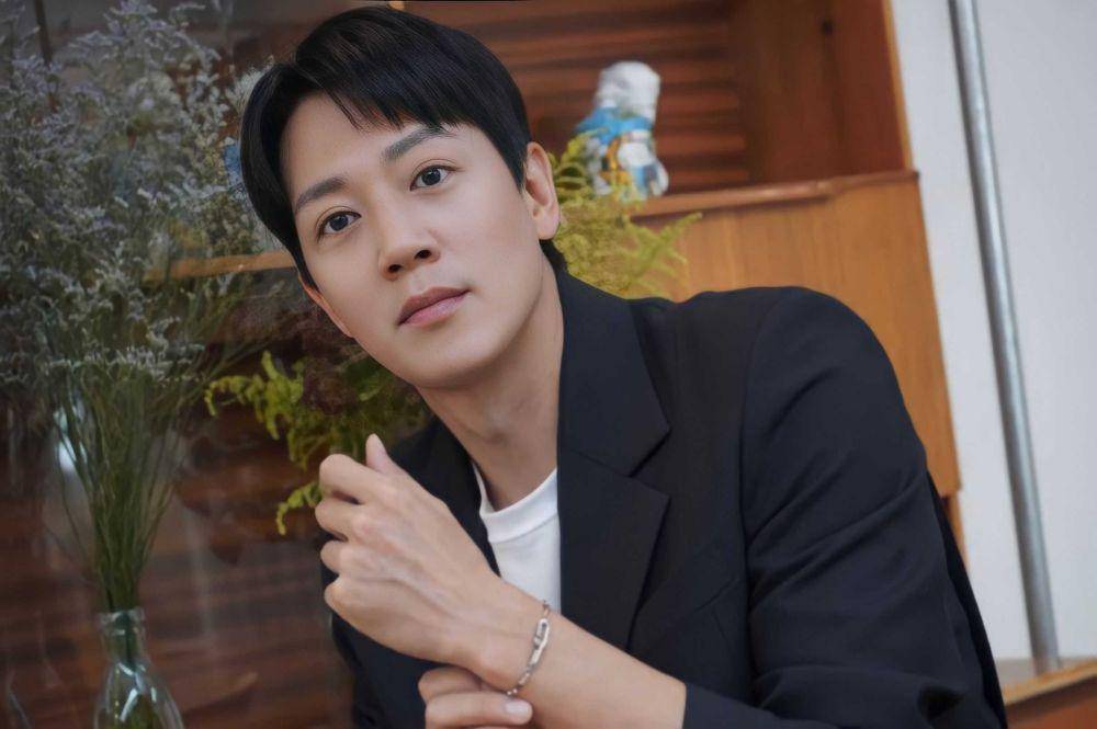 Kim Rae Won (instagram.com/krw810319)