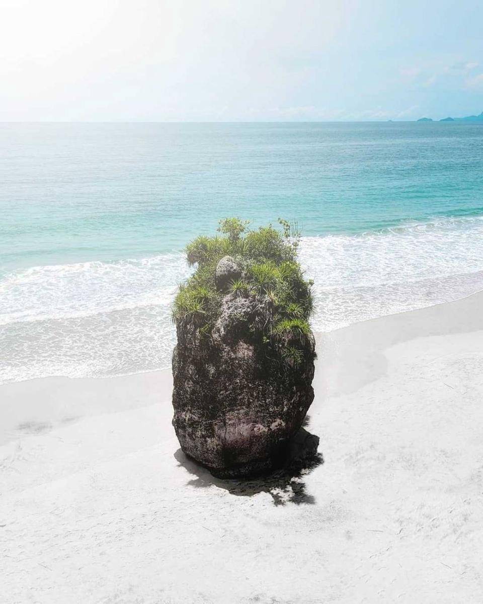 Pantai Lumbung. (Instagram/tulungagungtourism)