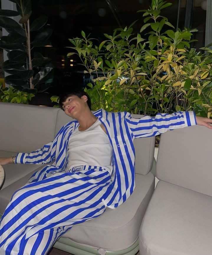 one set outfit ala Gun (instagram.com/gun_atthaphan)