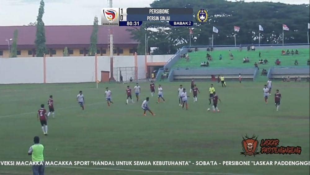 Tangkapan layar siaran langsung babak penyisihan Grup B Liga 3 Sulsel 2022-23 antara Persibone Vs Perssin di Stadion La Patau Watampone, 5 Januari 2023. (YouTube.com/Bone Sport TV)