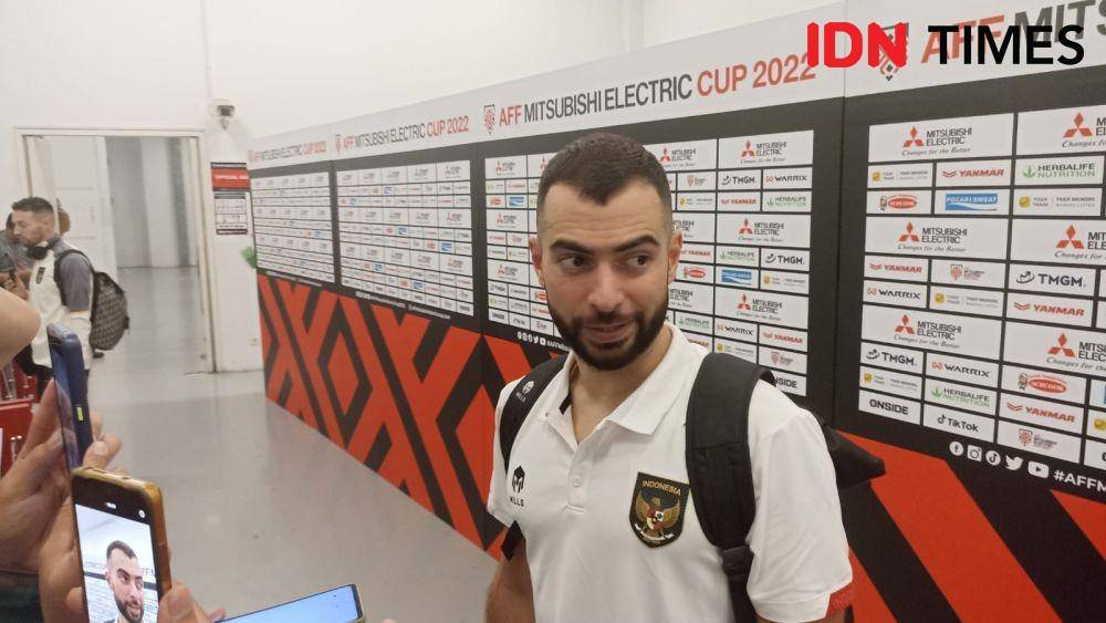 Bek Timnas Indonesia, Jordi Amat selepas menghadapi Vietnam di SUGBK, Jumat (6/1/2023). (IDN Times/Tino).