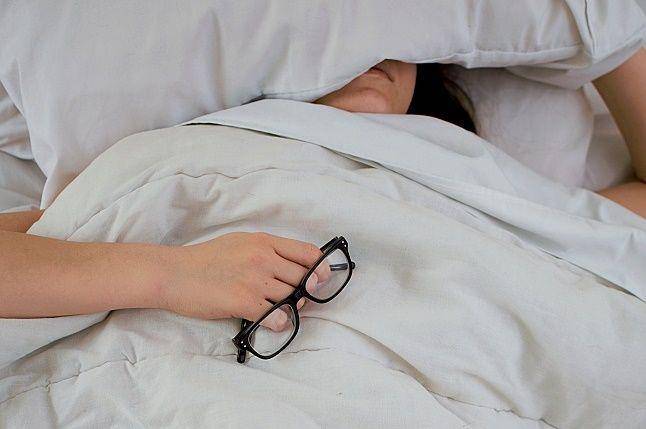 ilustrasi tidur (unsplash.com/Isabella and Zsa Fischer)