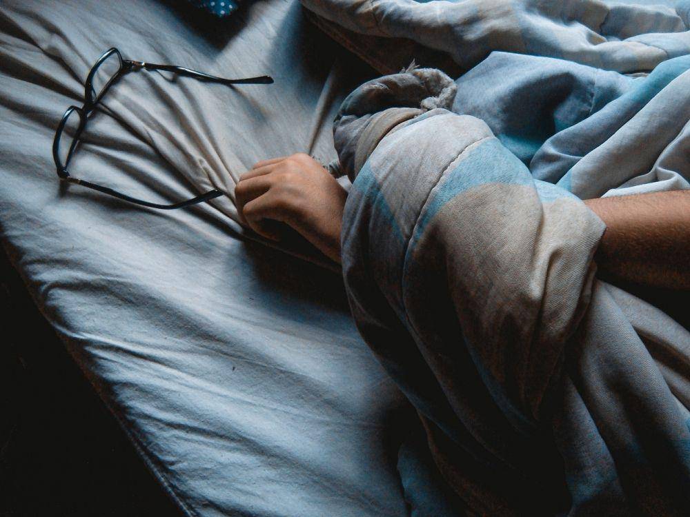 ilustrasi tidur (unsplash.com/Matheus Vinicius)