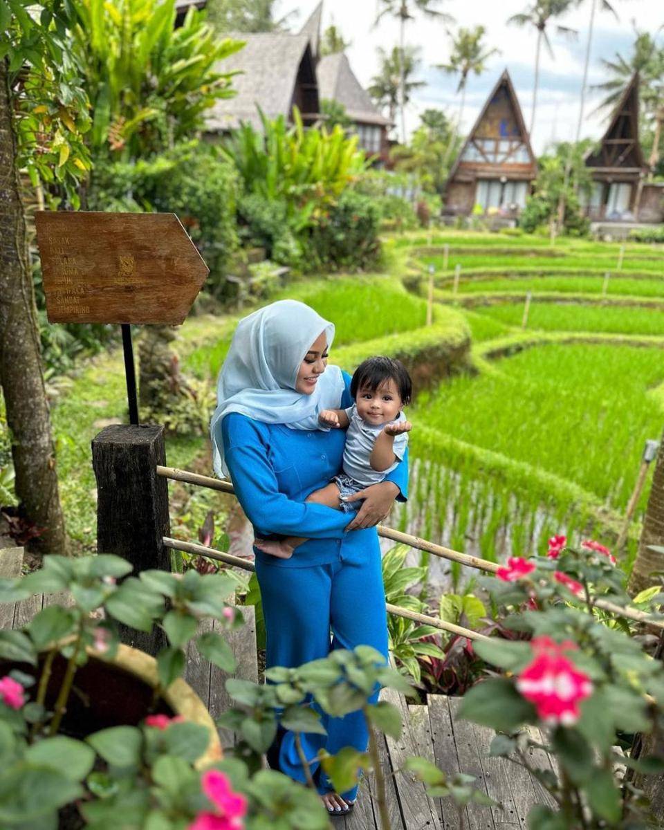 potret liburan Ameena Hanna Nur Atta (instagram.com/aurelie.hermansyah)