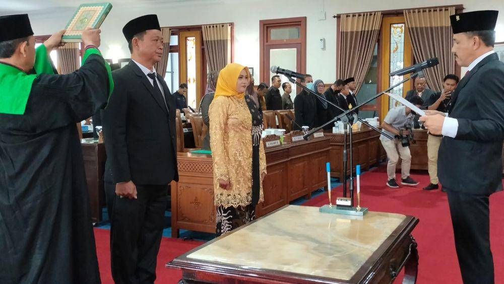 Prosesi pelantikan anggota PAW DPRD Tulungagung. IDN Times/ istimewa