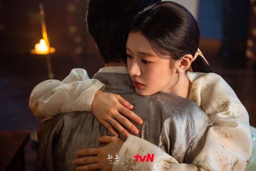 Lee Jae Wook dan Go Yoon Jung di Alchemy of Souls: Light and Shadow (instagram.com/tvn_drama)