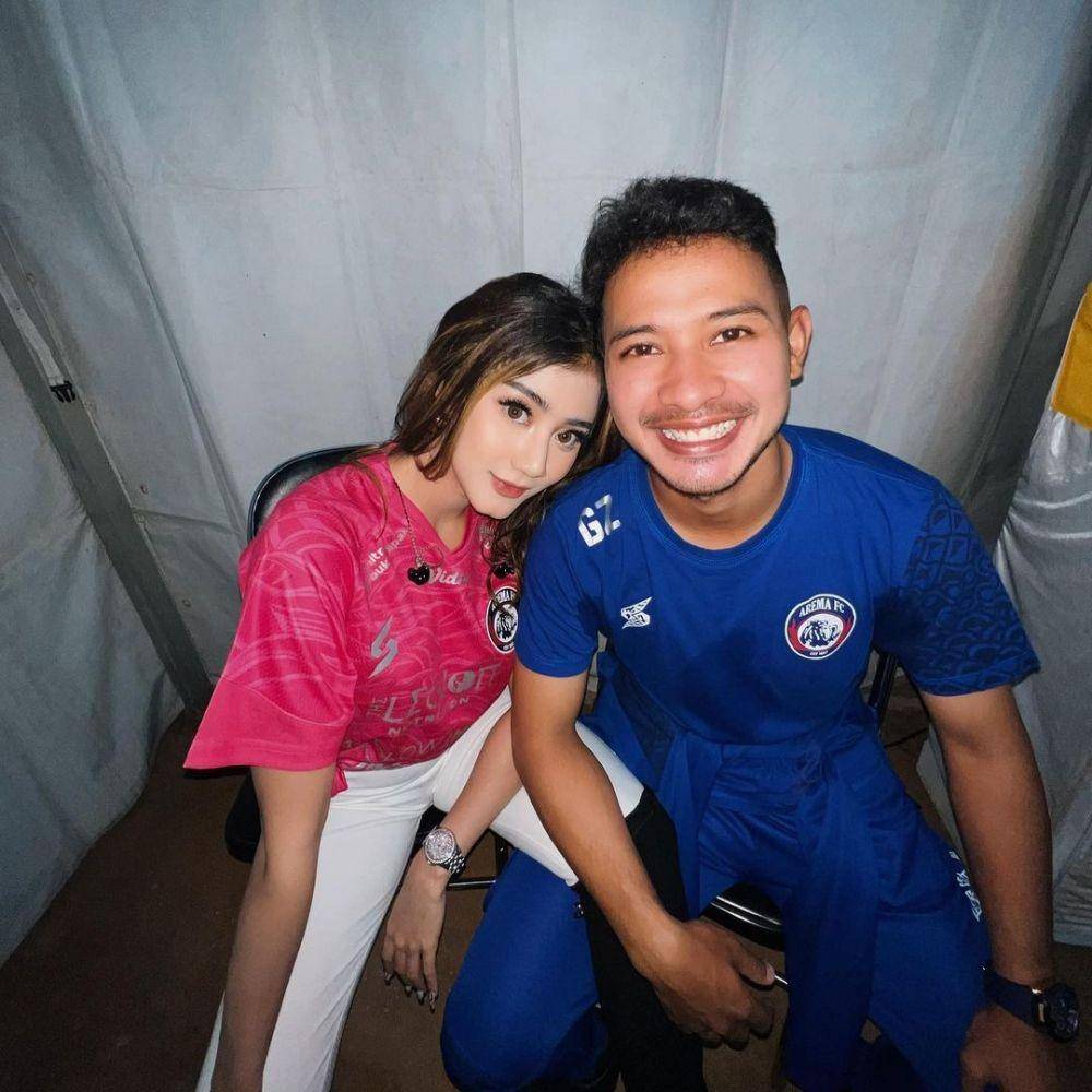 Ghea Youbi (Instagram.com/gheayoubi)