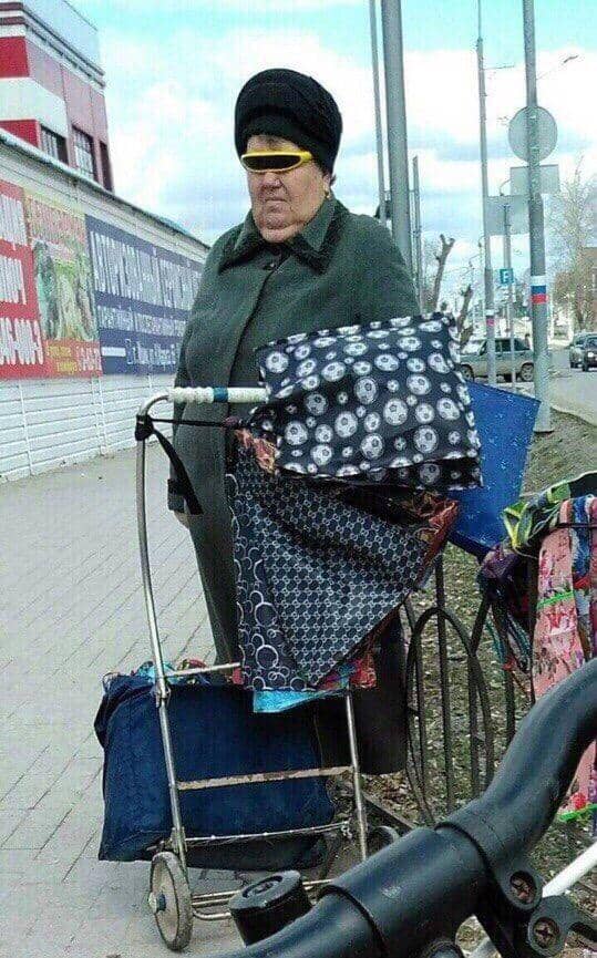 potret kelakuan nyeleneh orang di jalan (pikabu.ru/@ARGOchain)