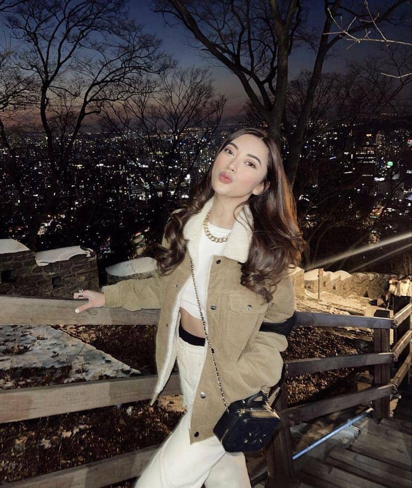 Dindra Nashriyah liburan ke Korea Selatan dan Jepang (instagram.com/dindranashriyah)