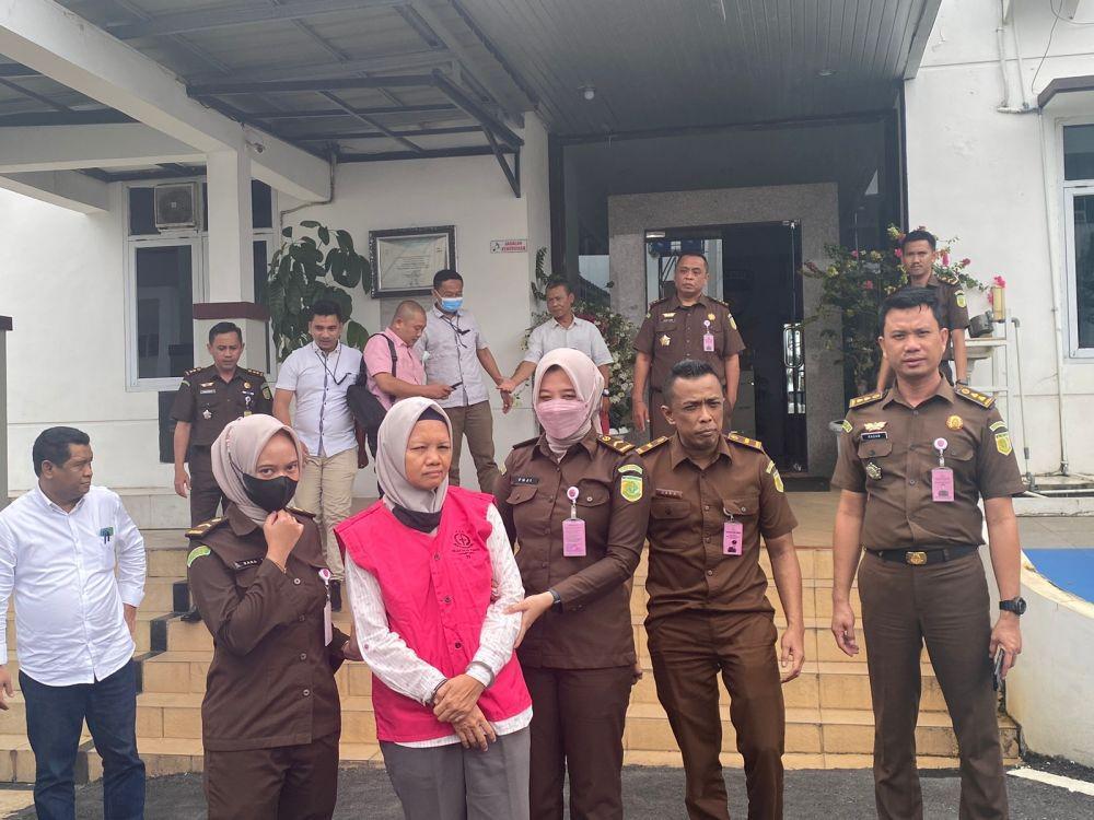 Direktur Anak Usaha PTPN 7 Pakai Uang Perusahaan Rp5,7 M Main Saham