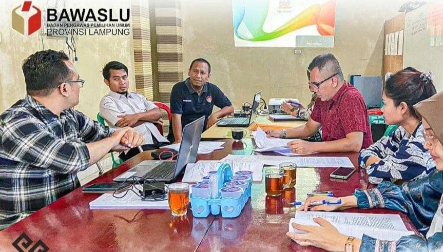 Bawaslu Provinsi Lampung menginstruksikan Bawaslu di Kabupaten/Kota se-Lampung segera membentuk tim pengawasan faktual. (Dok. Bawaslu Lampung).