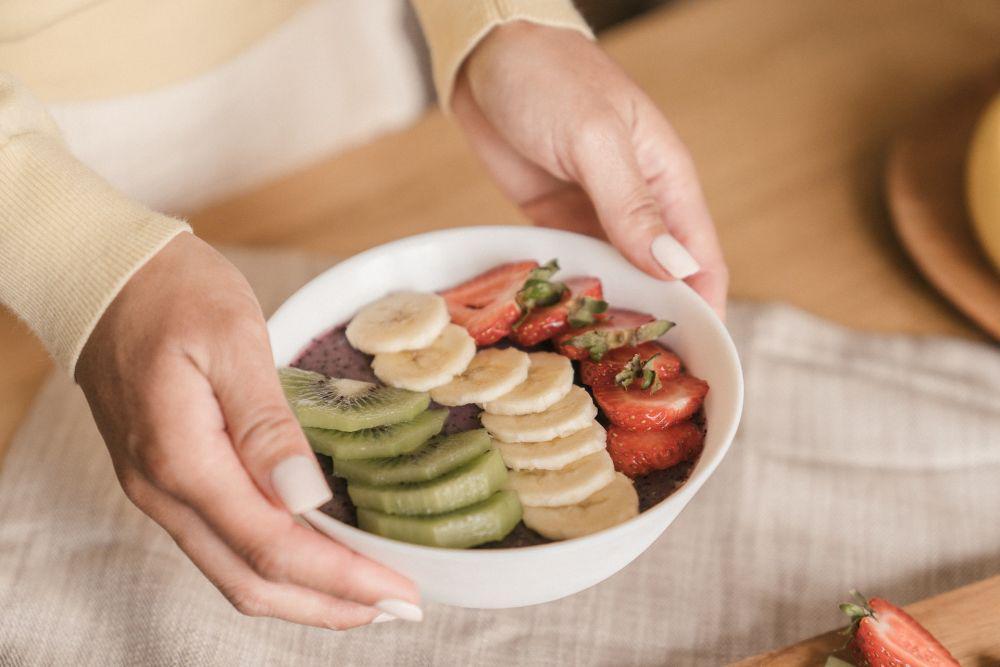 7 Ide Resep Smoothie Bowl, Selingan Makan Lezat nan Sehat