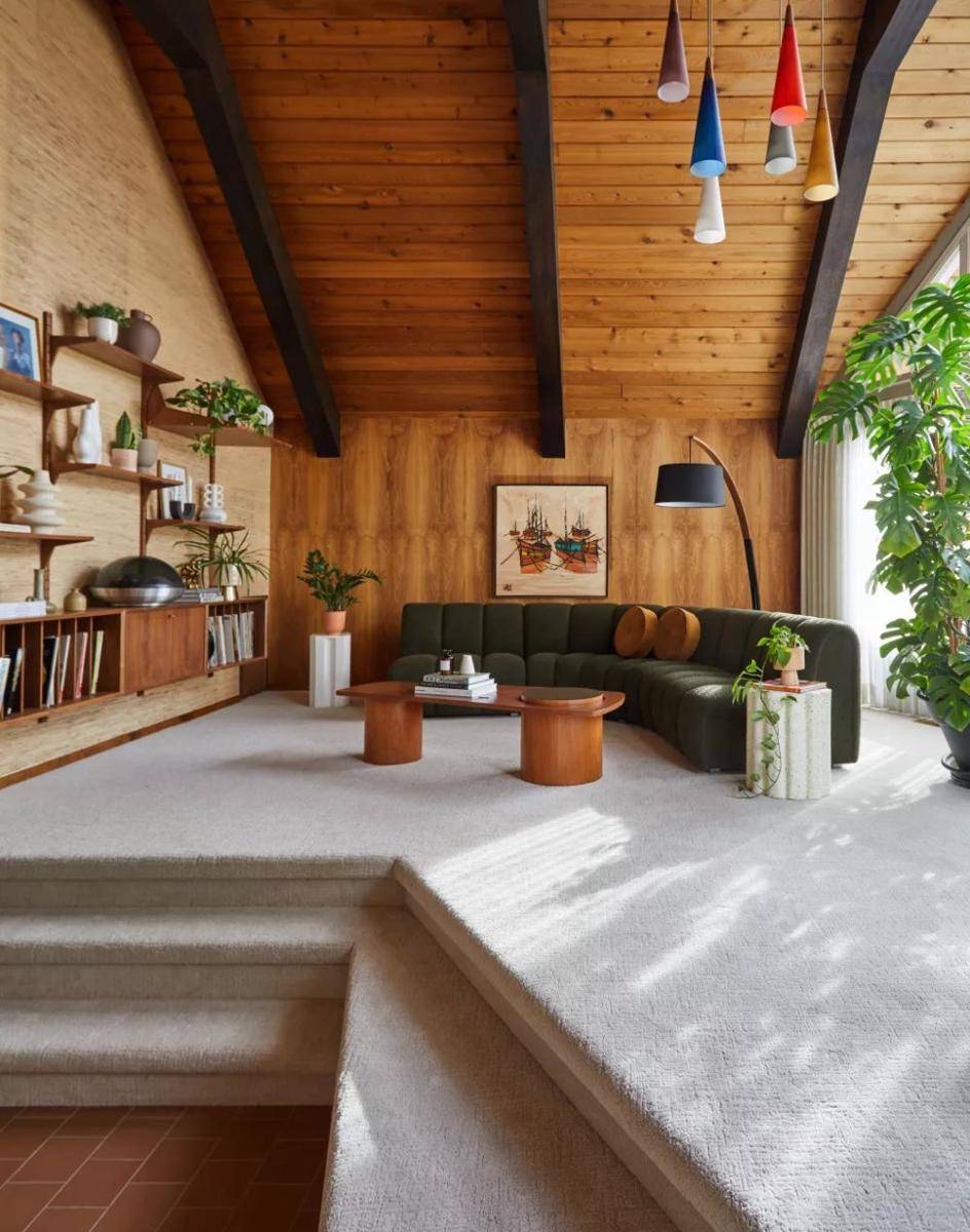 inspirasi sofa lengkung (homesandgardens.com)