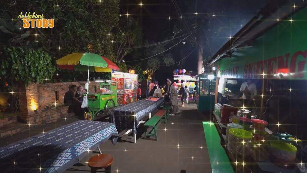 Irfan Hakim bikin pasar malam (youtube.com/dehakimstory)