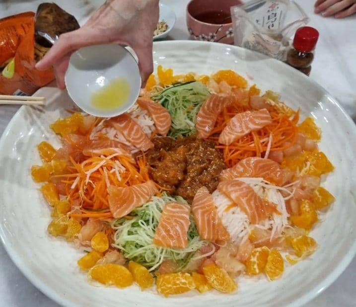 yu sheng (instagram.com/chengeats)