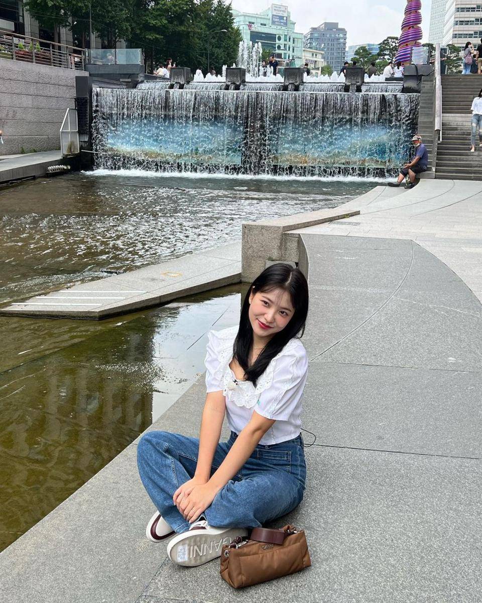 Yeri Red Velvet (instagram.com/yerimiese)
