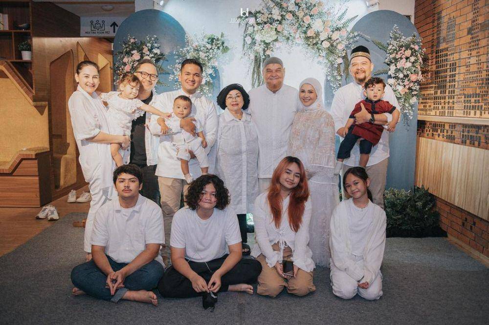 Momen pengajian kehamilan Kesha Ratuliu (instagram.com/adhipermana_)