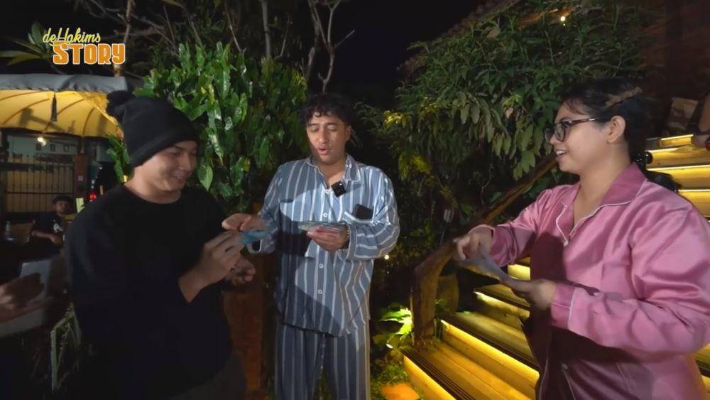 Irfan Hakim bikin pasar malam (youtube.com/dehakimstory)