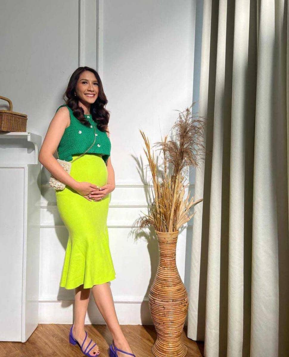 artis hamil anak ke-2 (instagram.com/achasinaga)