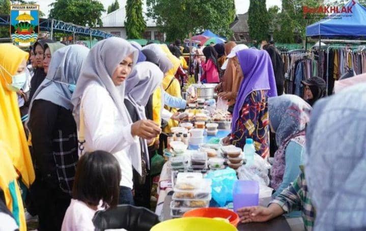 Festival Nganik Community Krui di Lapangan Merdeka Labuhan Jukung, Pesisir Barat (Kominfo Pesisir Barat)