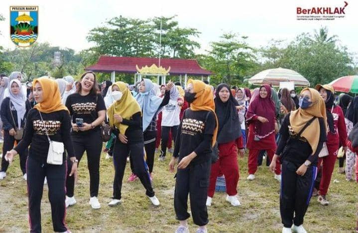 Festival Nganik Community Krui di Lapangan Merdeka Labuhan Jukung, Pesisir Barat (Kominfo Pesisir Barat)