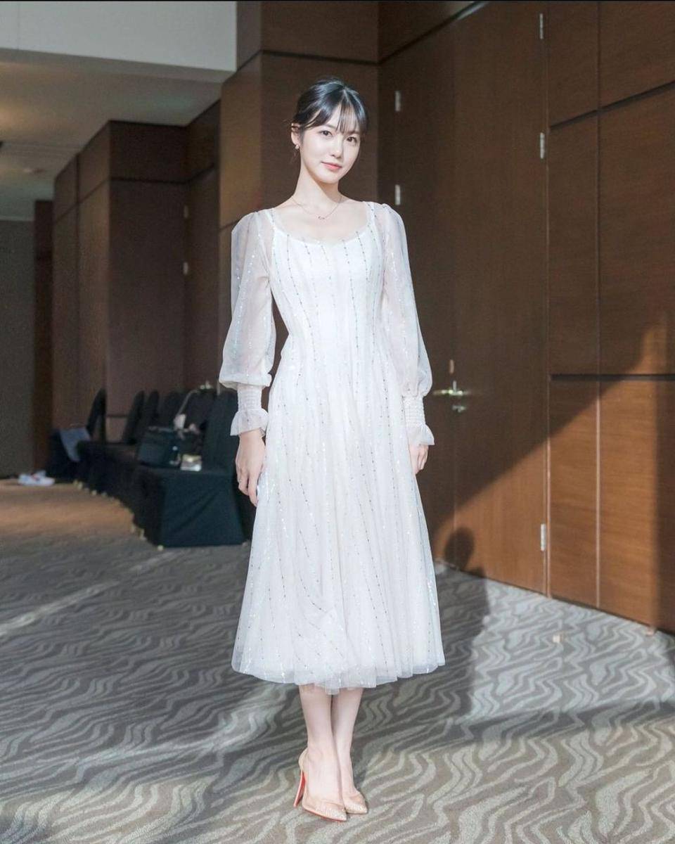 Shin Ye Eun (instagram.com/__shinyeeun)
