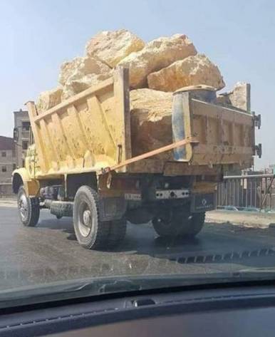 potret nyeleneh orang bawa mobil (reddit.com/user/readball)