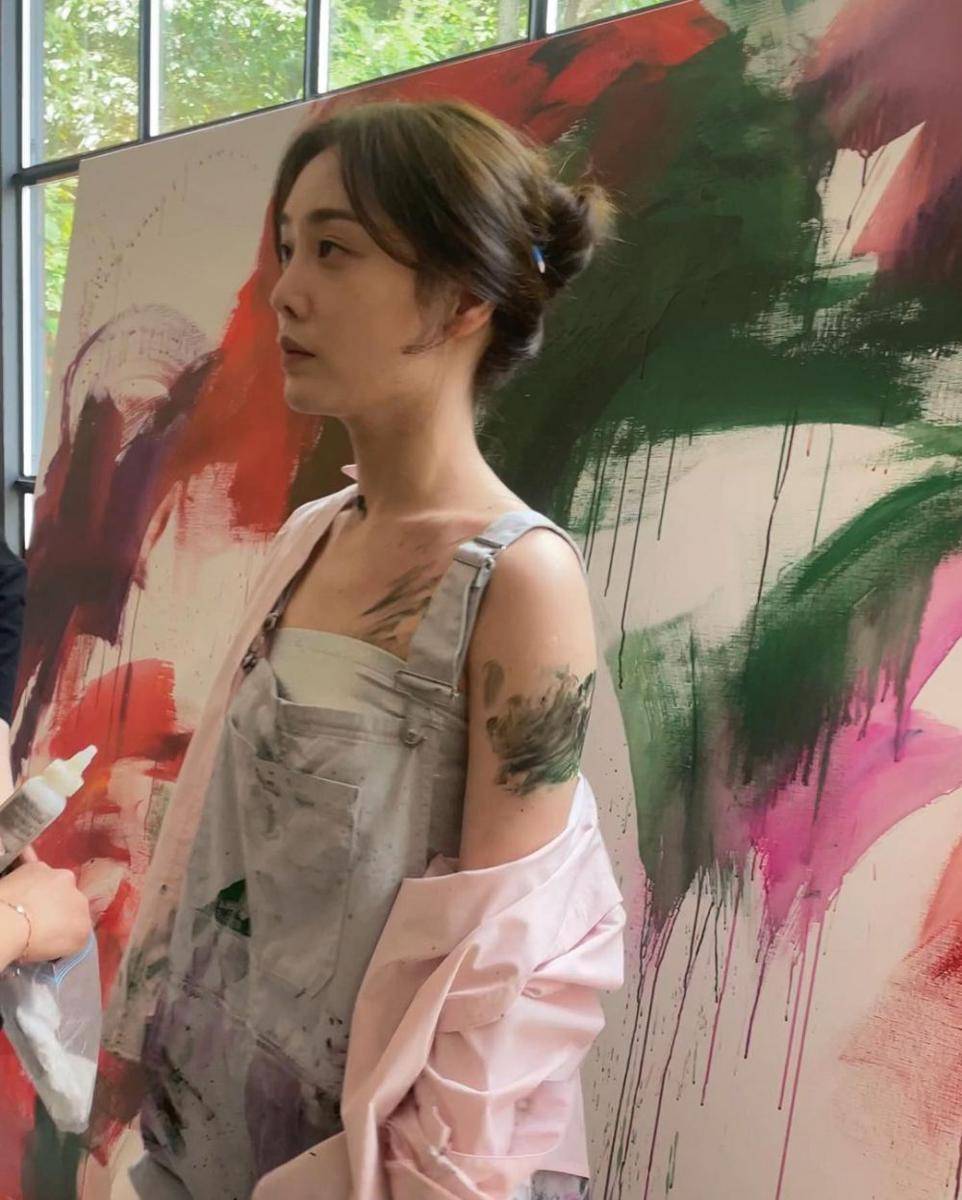 Kim Hieora (instagram.com/hiiiii_o.o_ps)