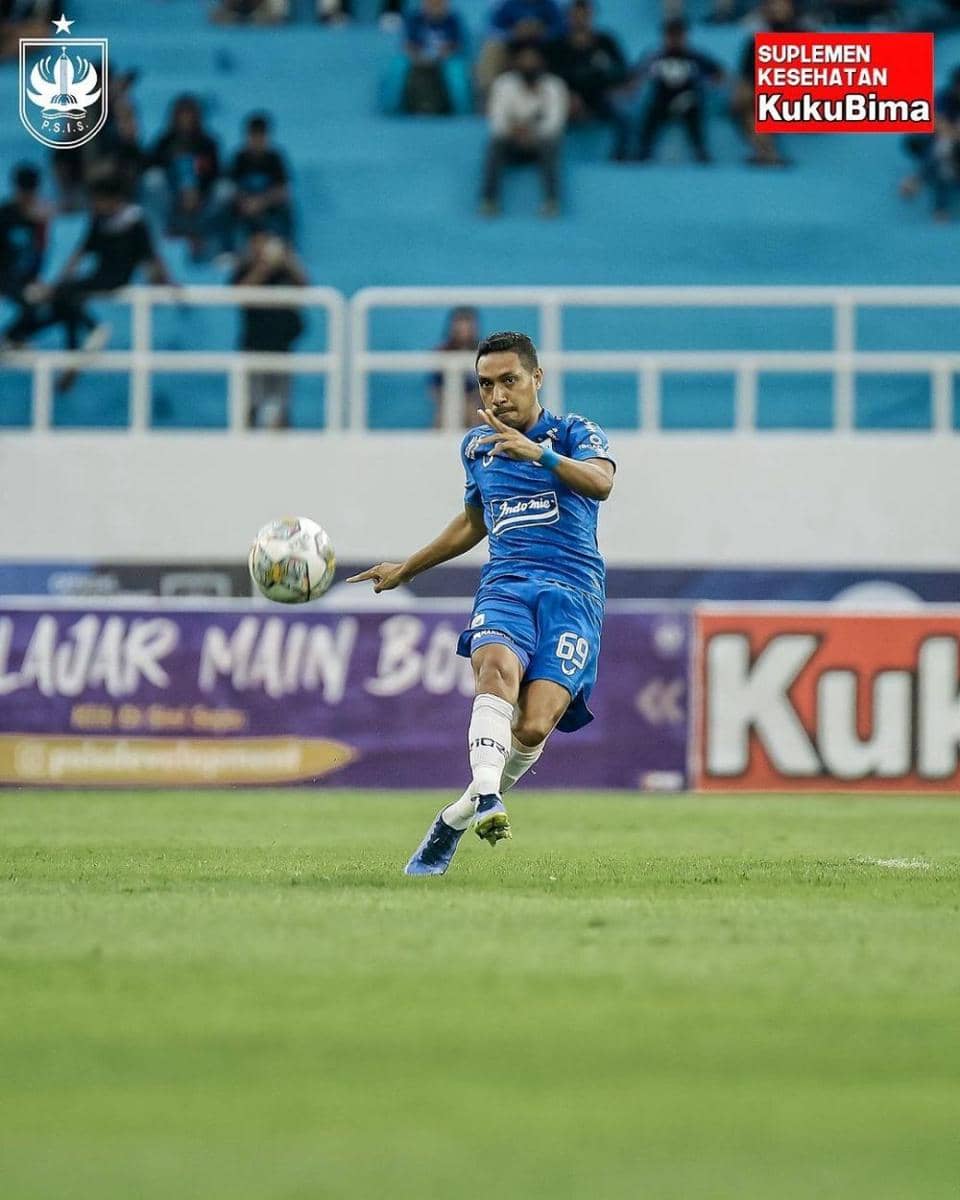 Pertandingan PSIS Semarang melawan Bhayangkara FC di laga tunda BRI Liga 1 2022/2023 di Stadion Jatidiri Semarang, Senin (9/1/2023). (Instagram/@psisofficial)
