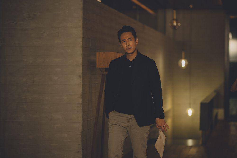 Lee Sun Kyun di film Parasite (dok. Barunson EnA/Parasite)