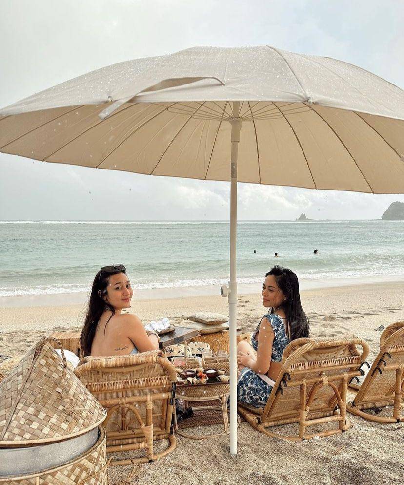 Rachel Vennya liburan ke Lombok (instagram.com/adeleeta)